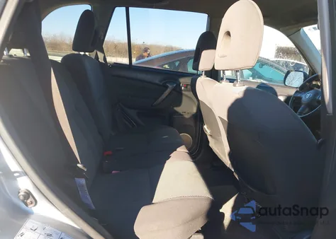 2005 Toyota Rav4 from USA, damaged, VIN JTEGD20V950067788